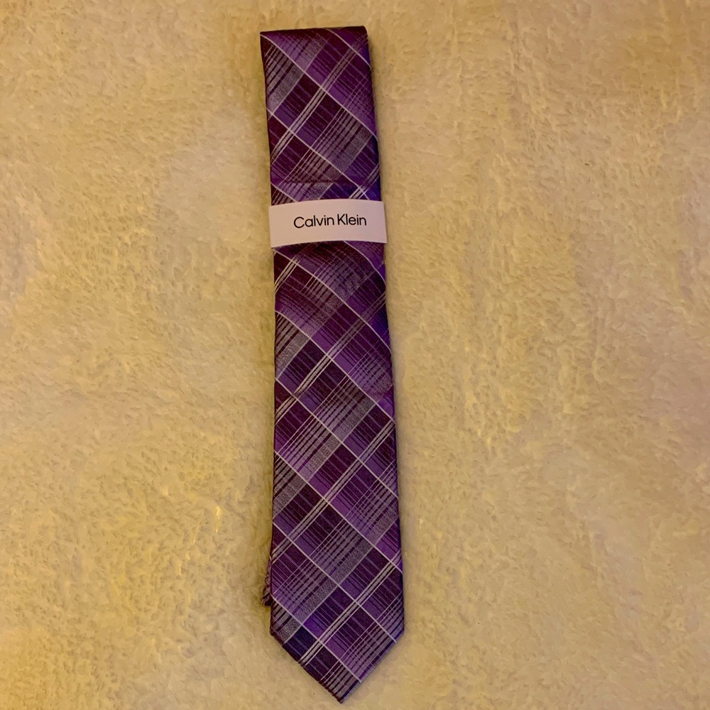 Calvin Klein Geometric Purple Tie